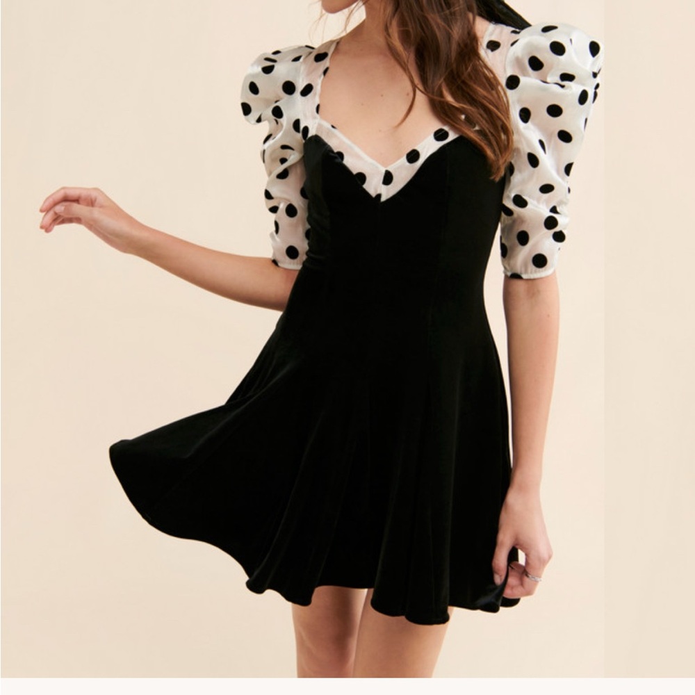 FOR LOVE & LEMONS Dolly Black Velvet Mini Dress Size Small
